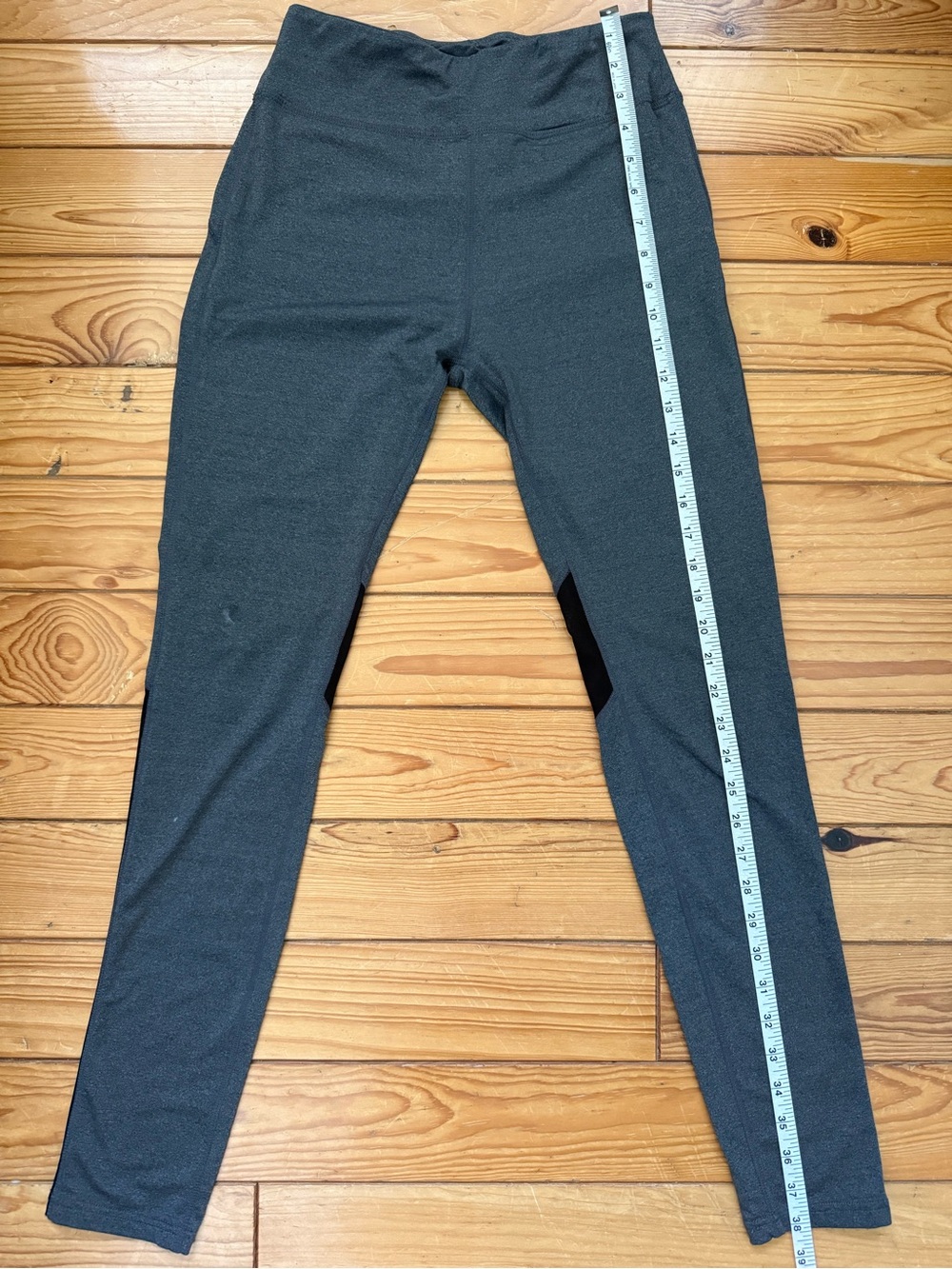 Yoga High-Waist Athletic Leggings in Charcoal Gray